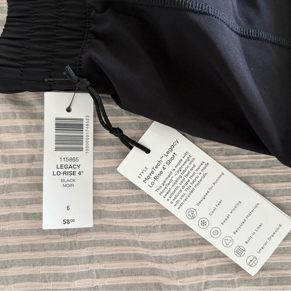 Aritzia Golden MoveTech Legacy Short - Picture 2 of 6